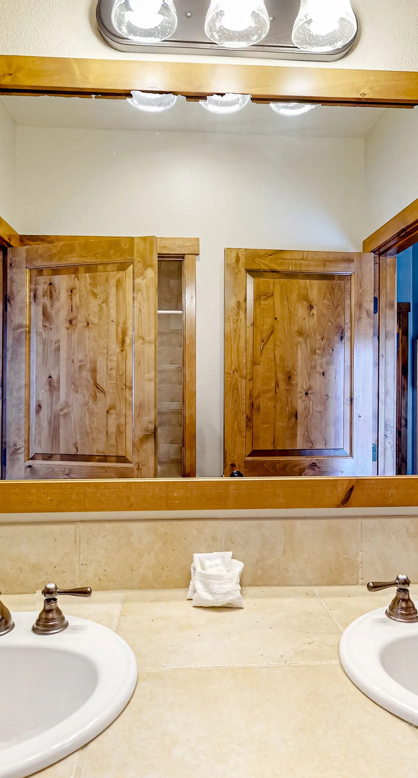 Tamarack Chalet, Hot Tub, Ski-In/Out, Sleeps 8