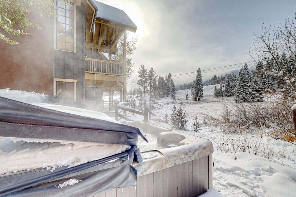 Tamarack Ski In Out with Hot Tub & Views