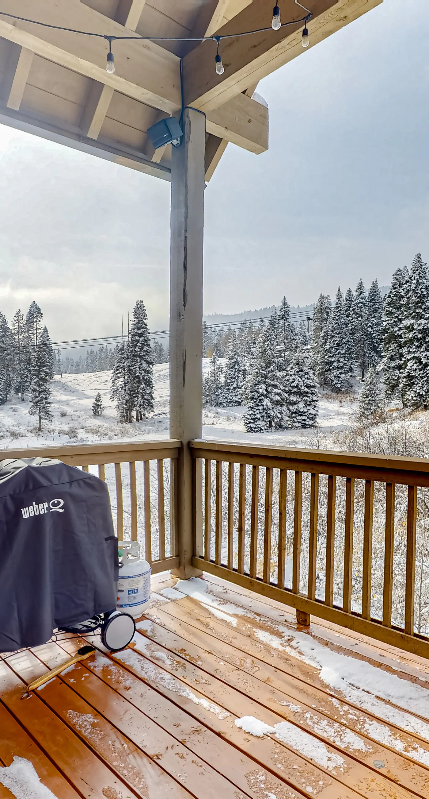 Tamarack Chalet, Hot Tub, Ski-In/Out, Sleeps 8
