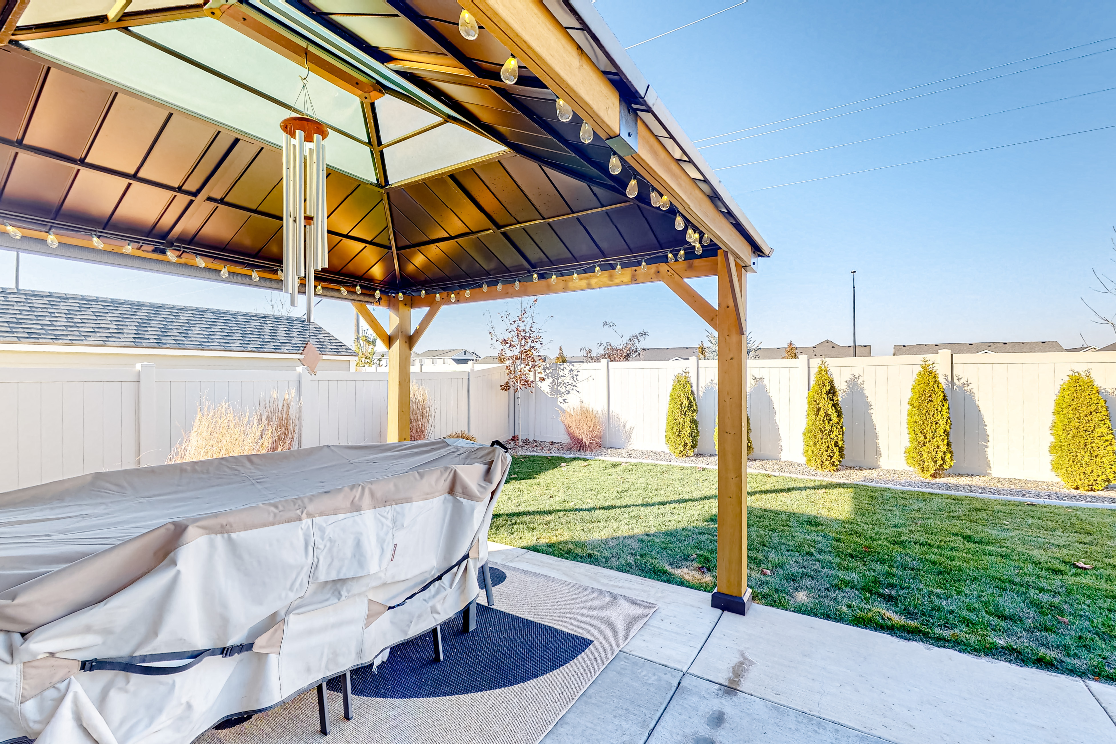 Spacious Meridian Retreat Near Parks & Golf