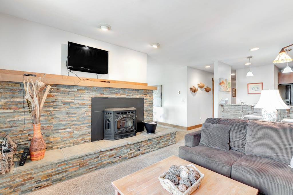 McCall Condo | Walk to Lake, Parks & Shops