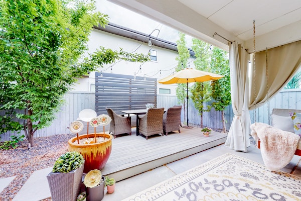 Charming North End Farmhouse Near Foothills