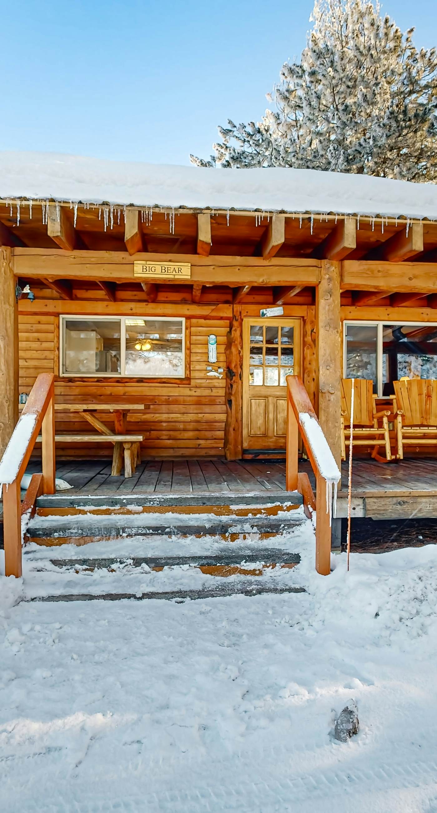 Secluded Cabin: River Access & Mountain Views
