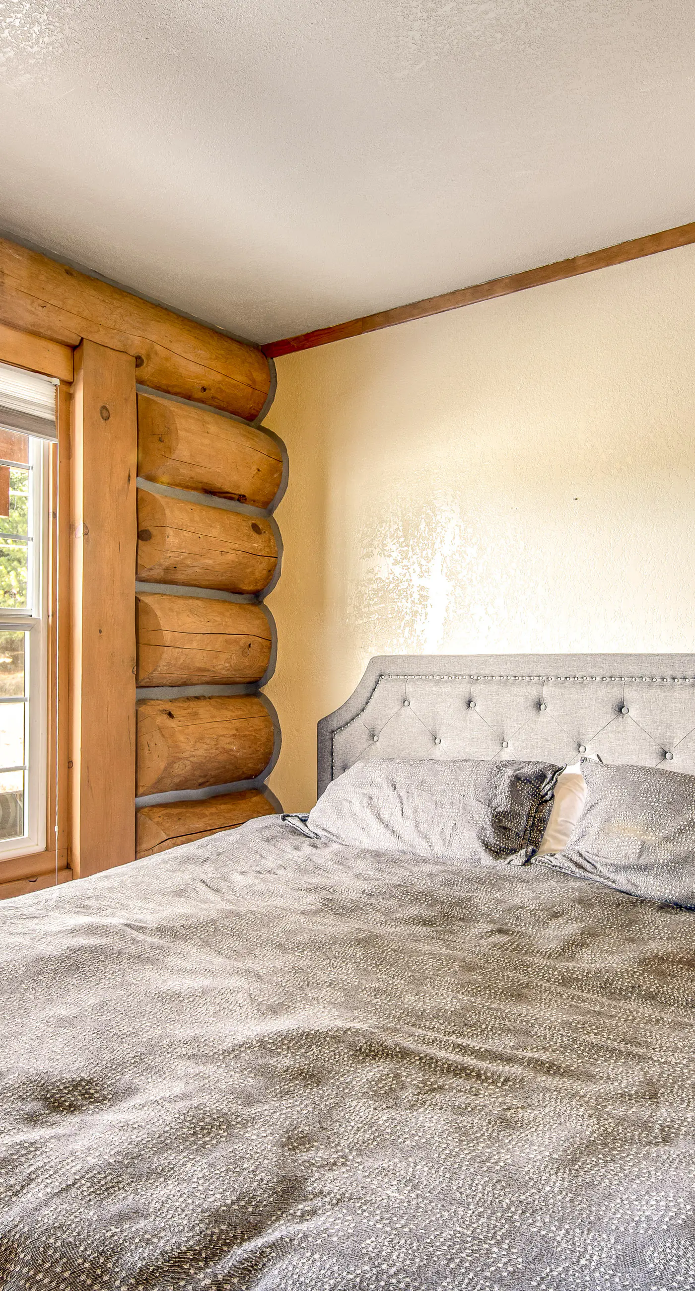Charming McCall Retreat - Hot Tub & Lake Access