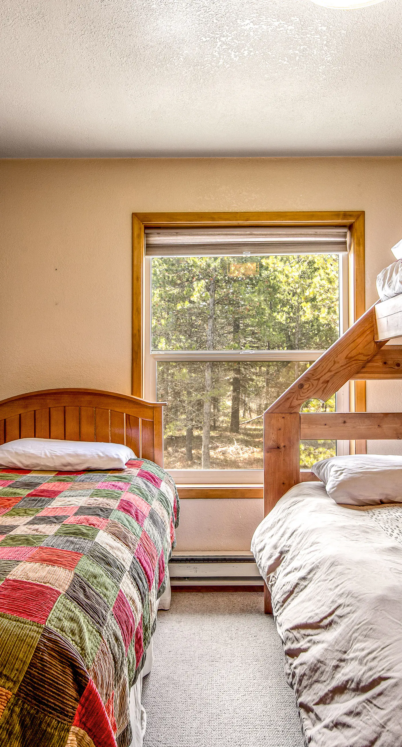 Charming McCall Retreat - Hot Tub & Lake Access