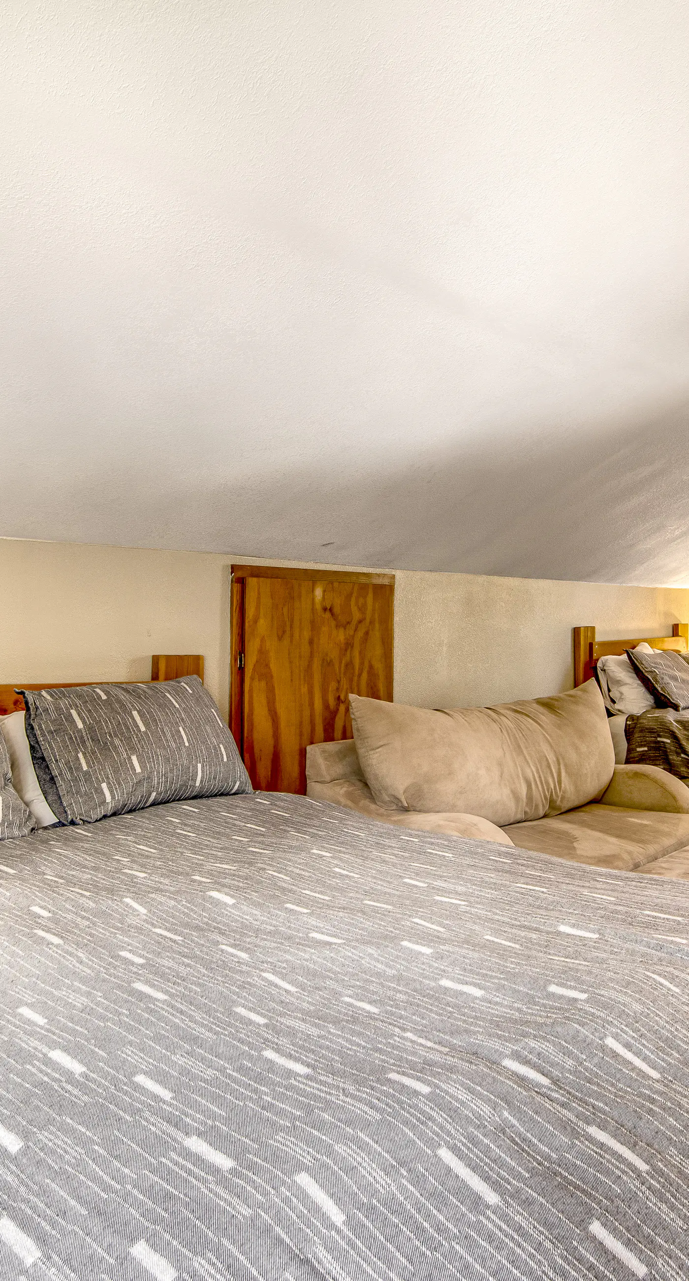 Charming McCall Retreat - Hot Tub & Lake Access