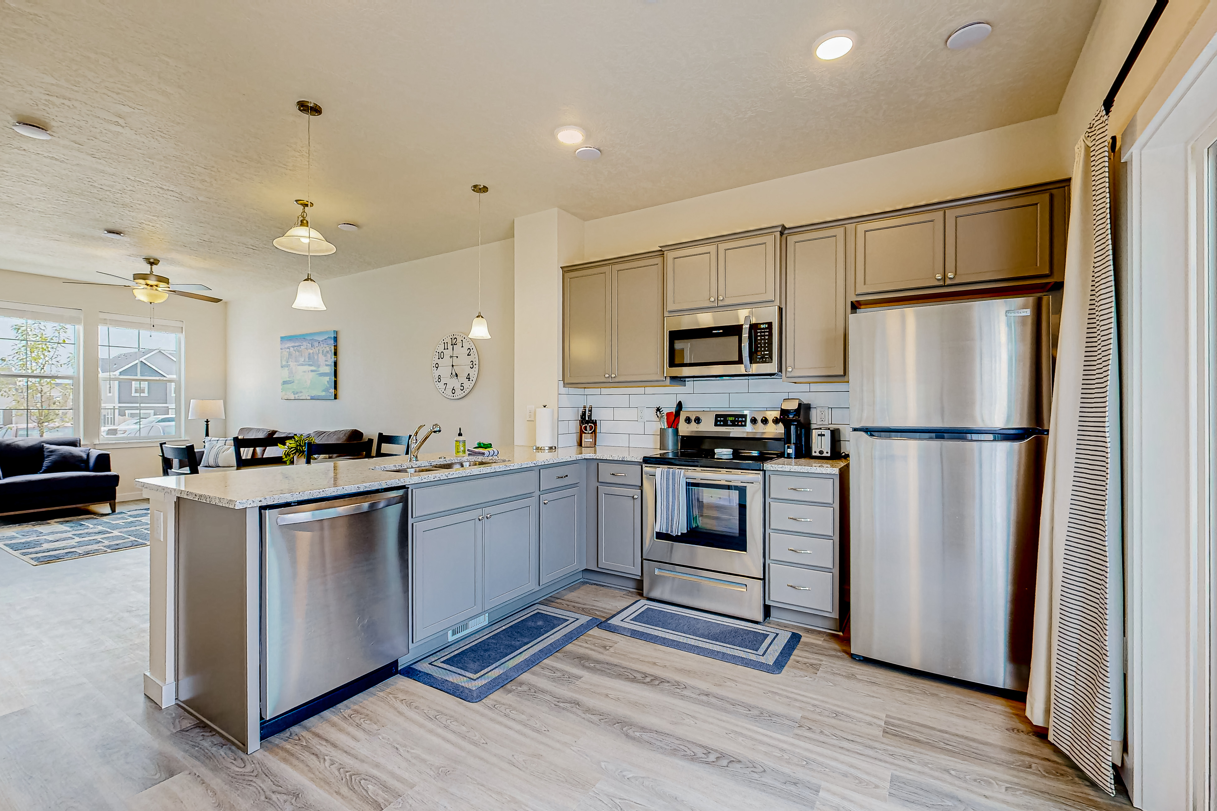 Bright Boise Retreat | Patio & Golf Nearby