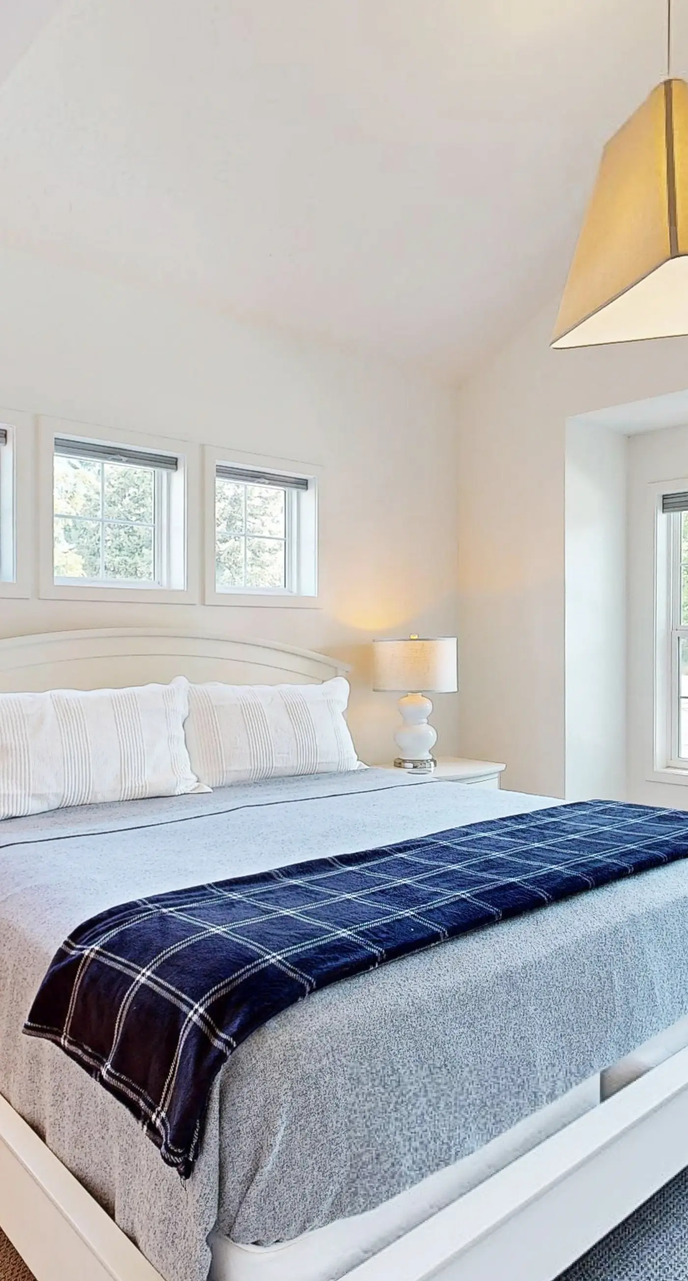 Boise Escape | Hot Tub, Deck & Central AC