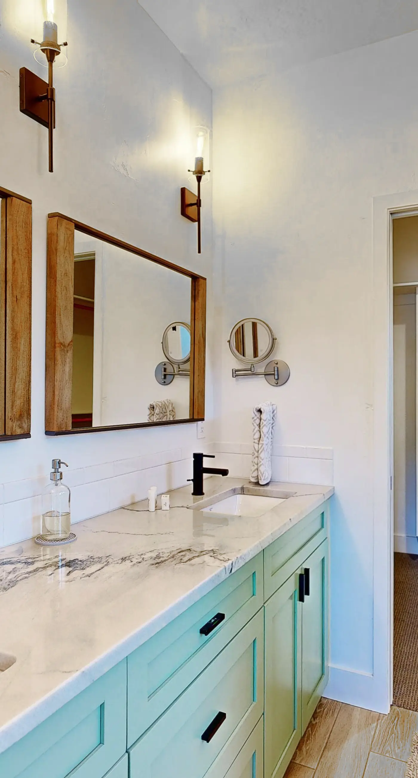 Boise Escape | Hot Tub, Deck & Central AC