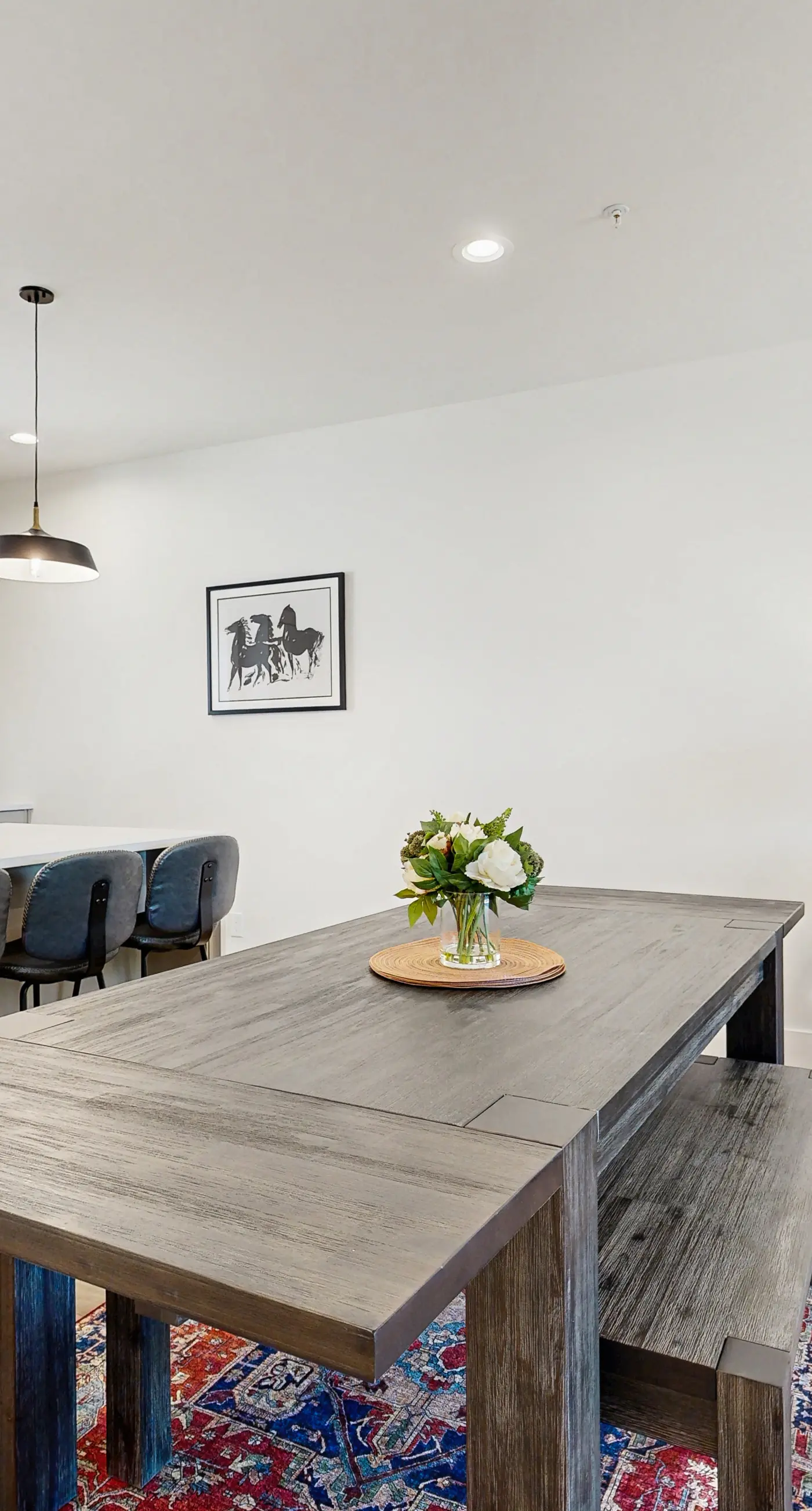 Modern Townhouse, Centrally Located Near BSU