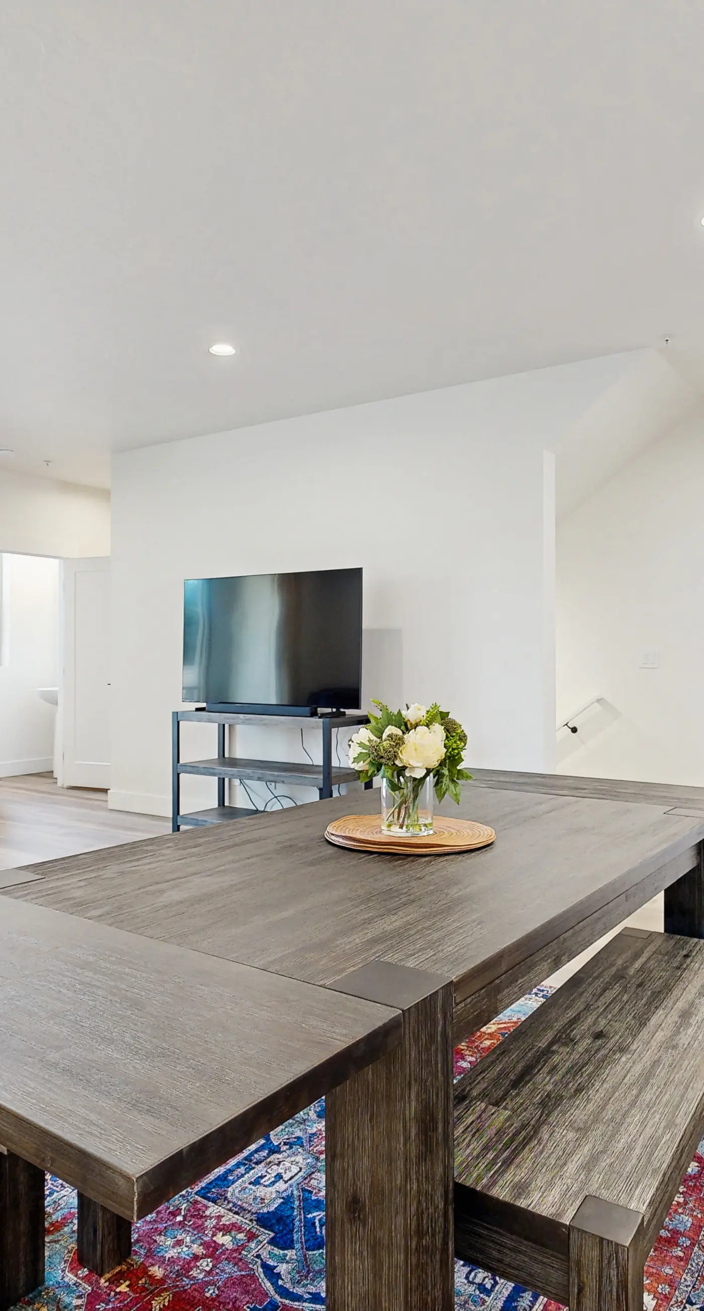 Modern Townhouse, Centrally Located Near BSU