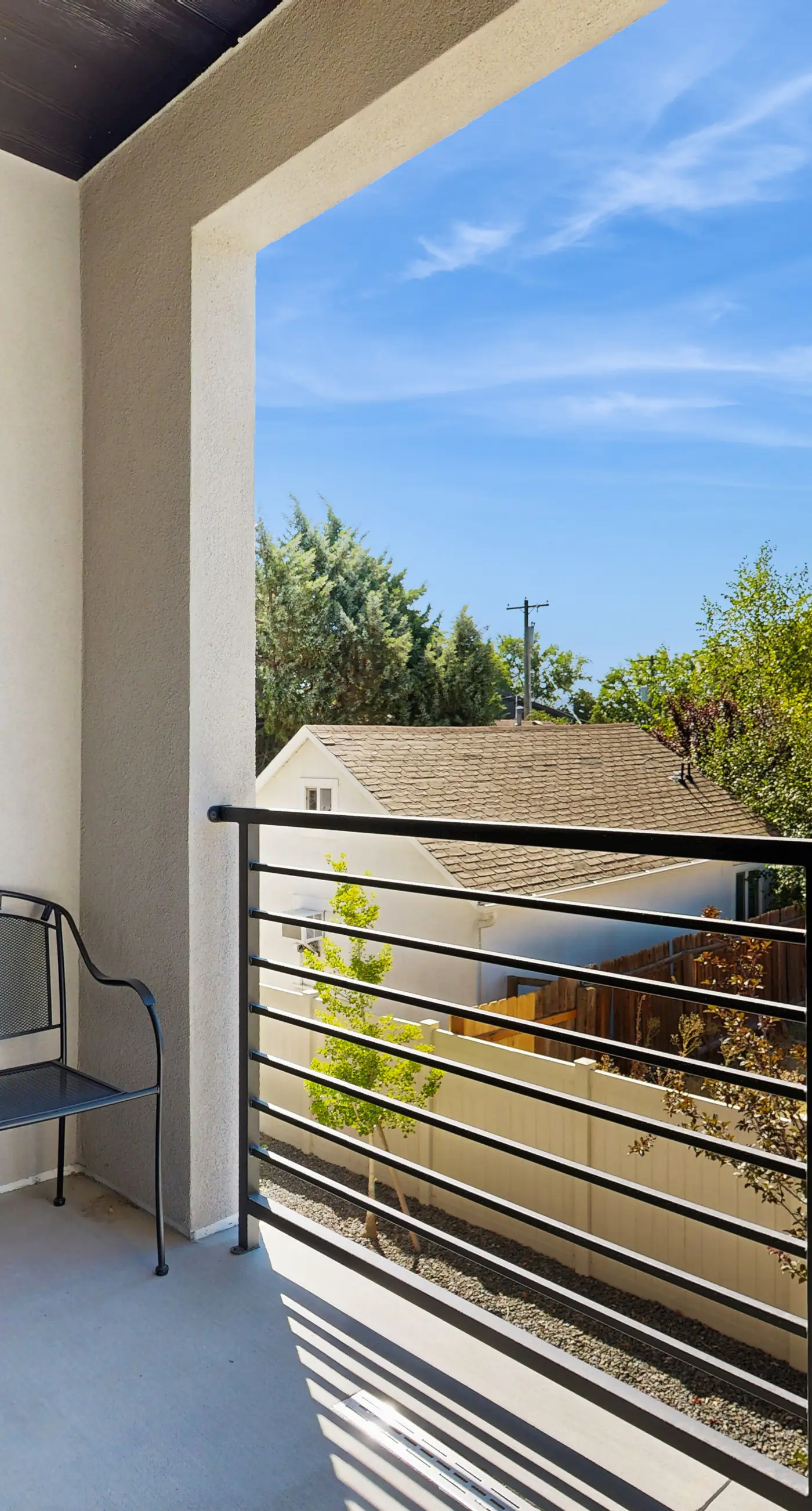 Modern Townhouse, Centrally Located Near BSU