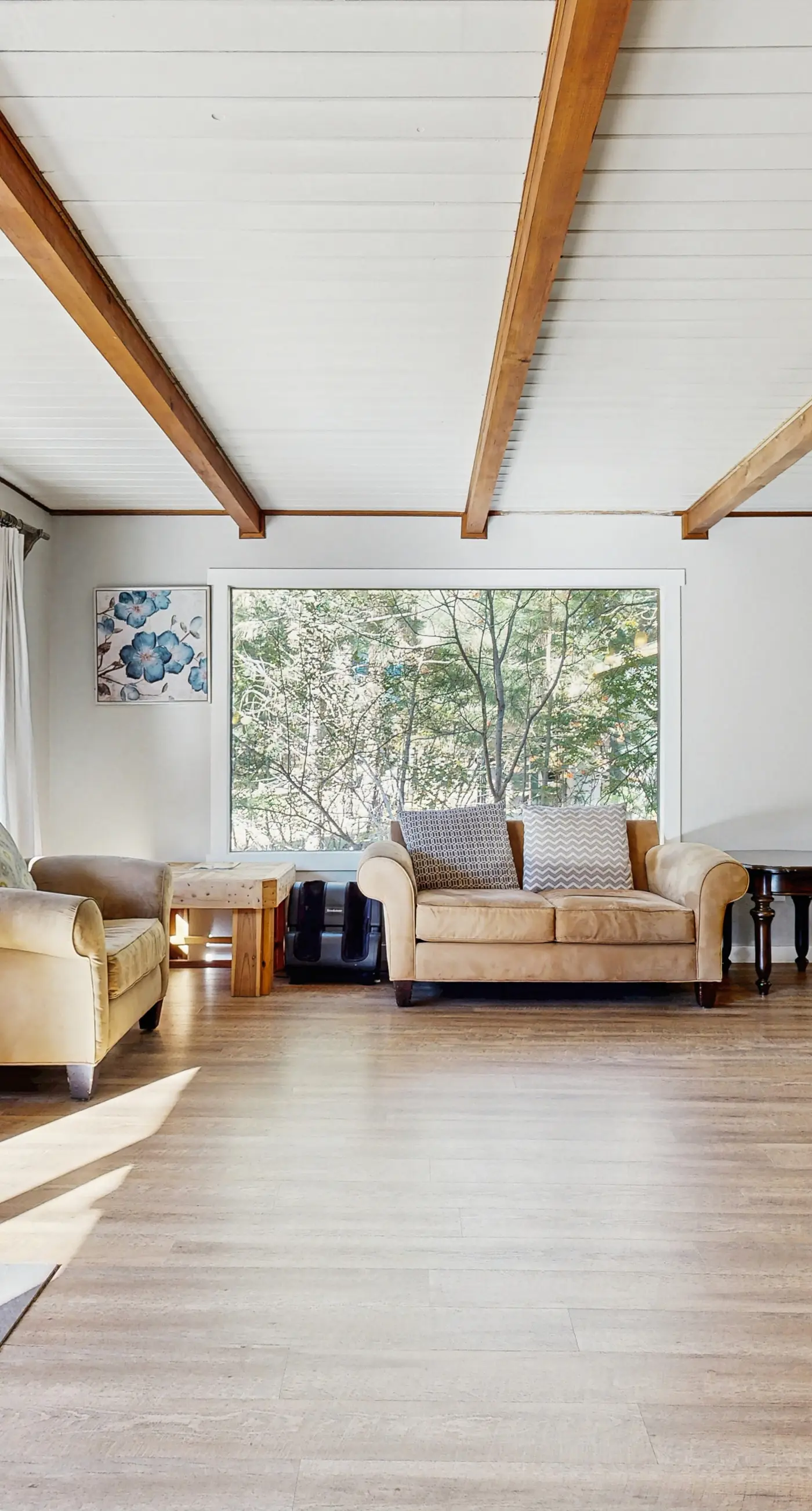 Fenced Yard Cabin | Hot Tub, Walk to Beach