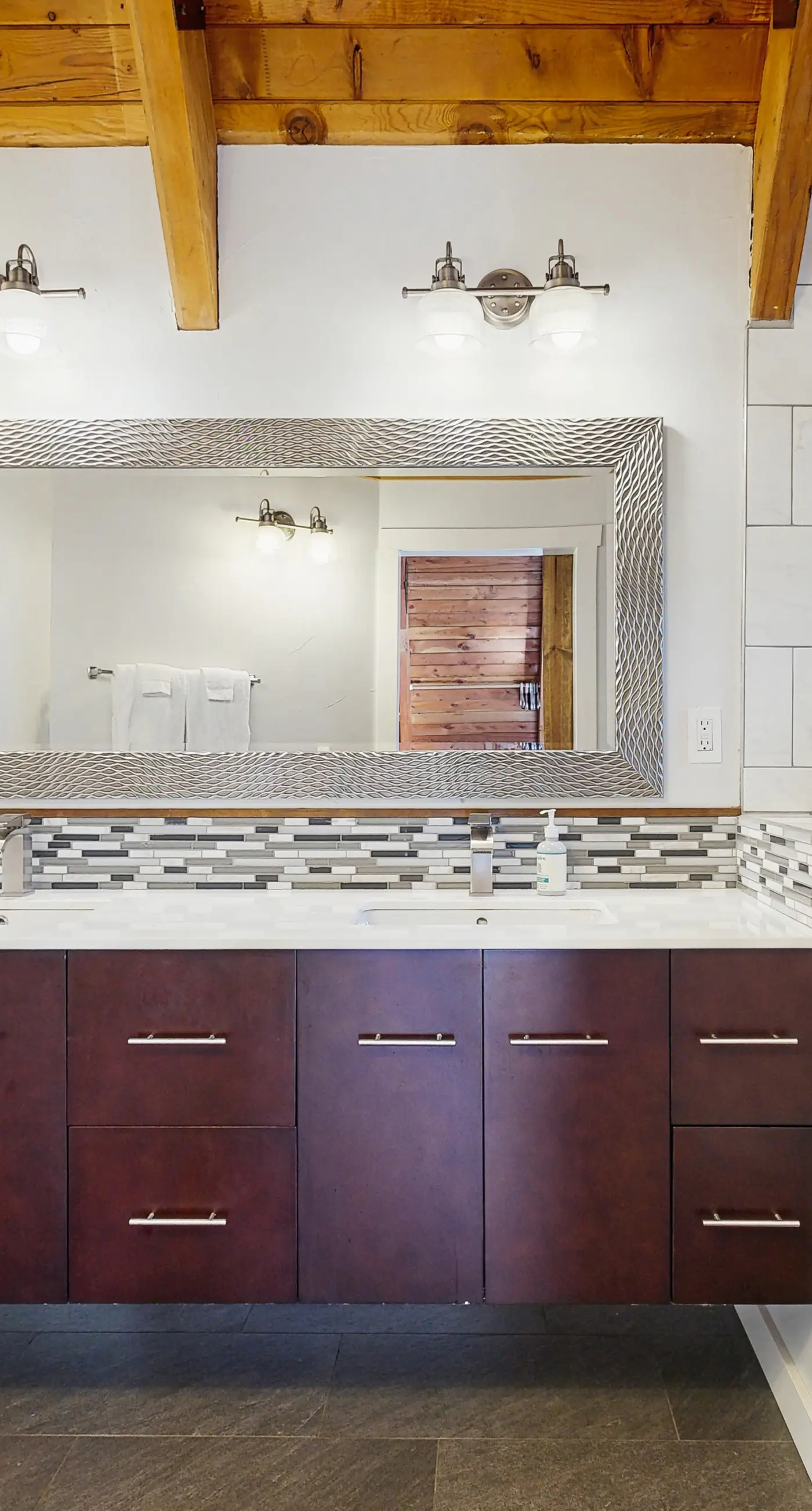 Fenced Yard Cabin | Hot Tub, Walk to Beach