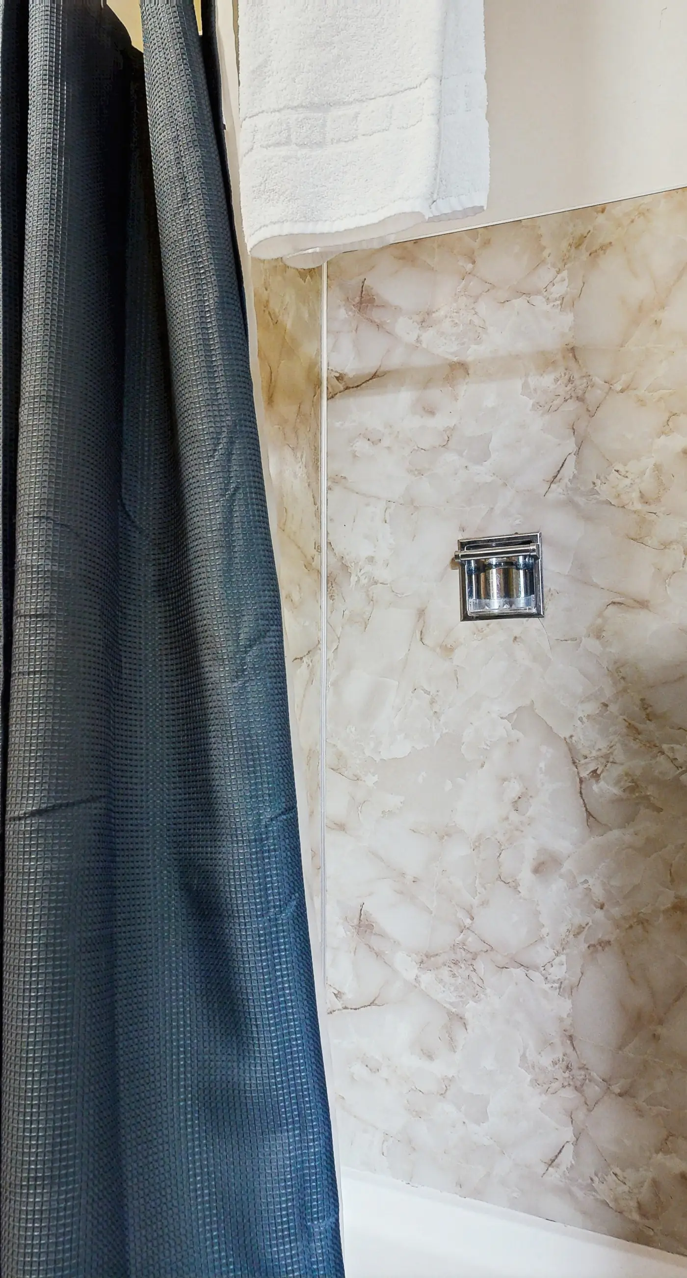 Fenced Yard Cabin | Hot Tub, Walk to Beach