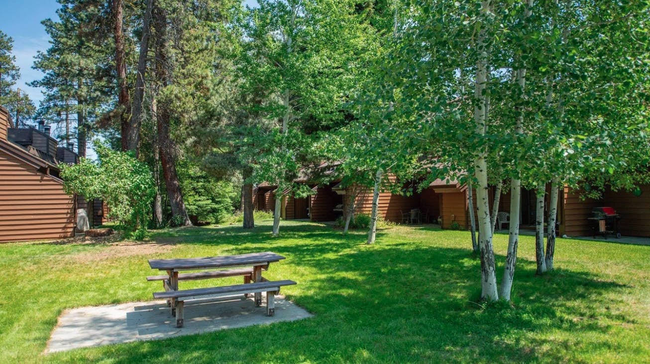 Bright McCall Condo | Pool, Tennis & Fireplace