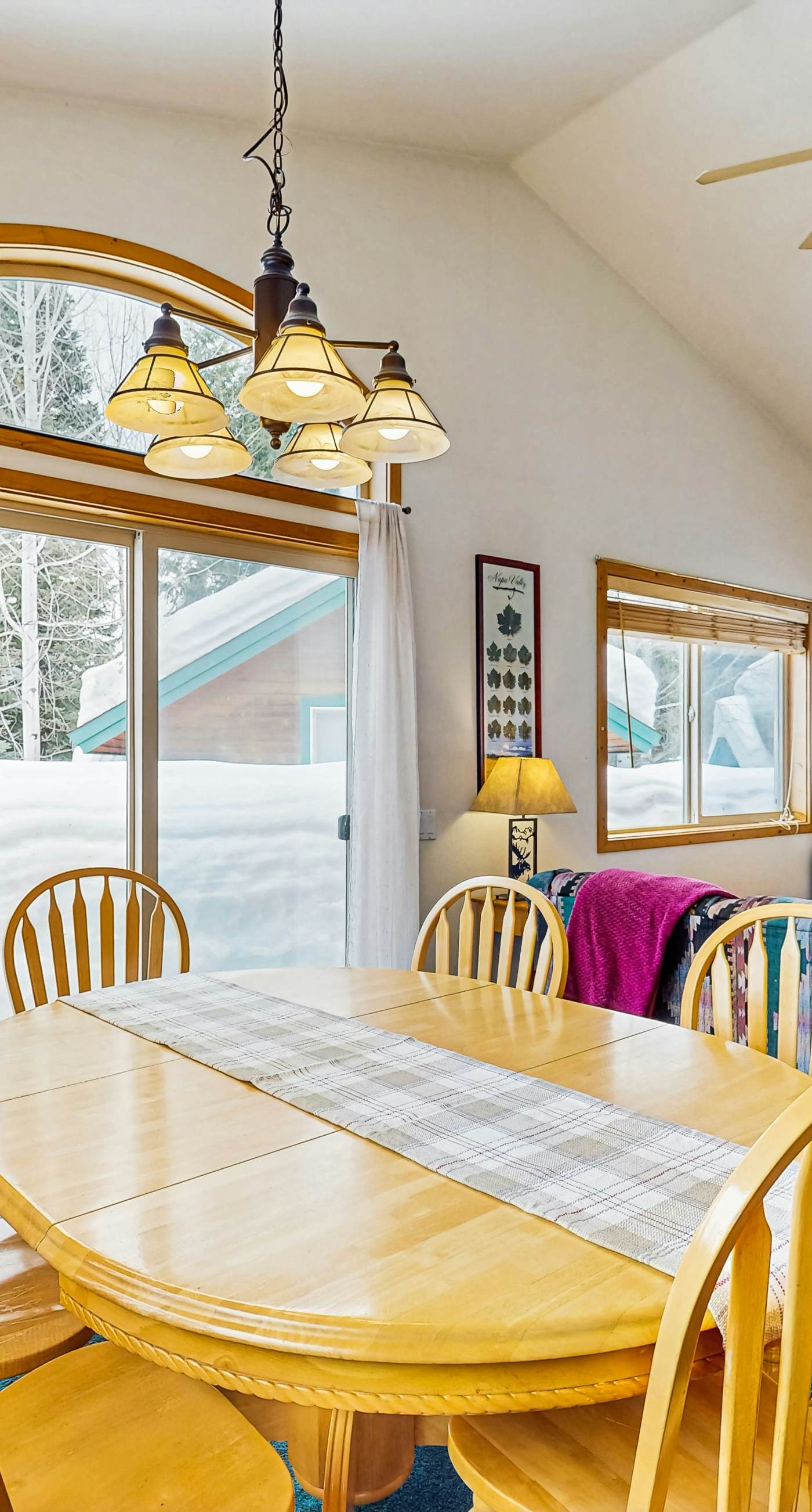 Spring Mountain Condo: Pool, Gym & Slopes