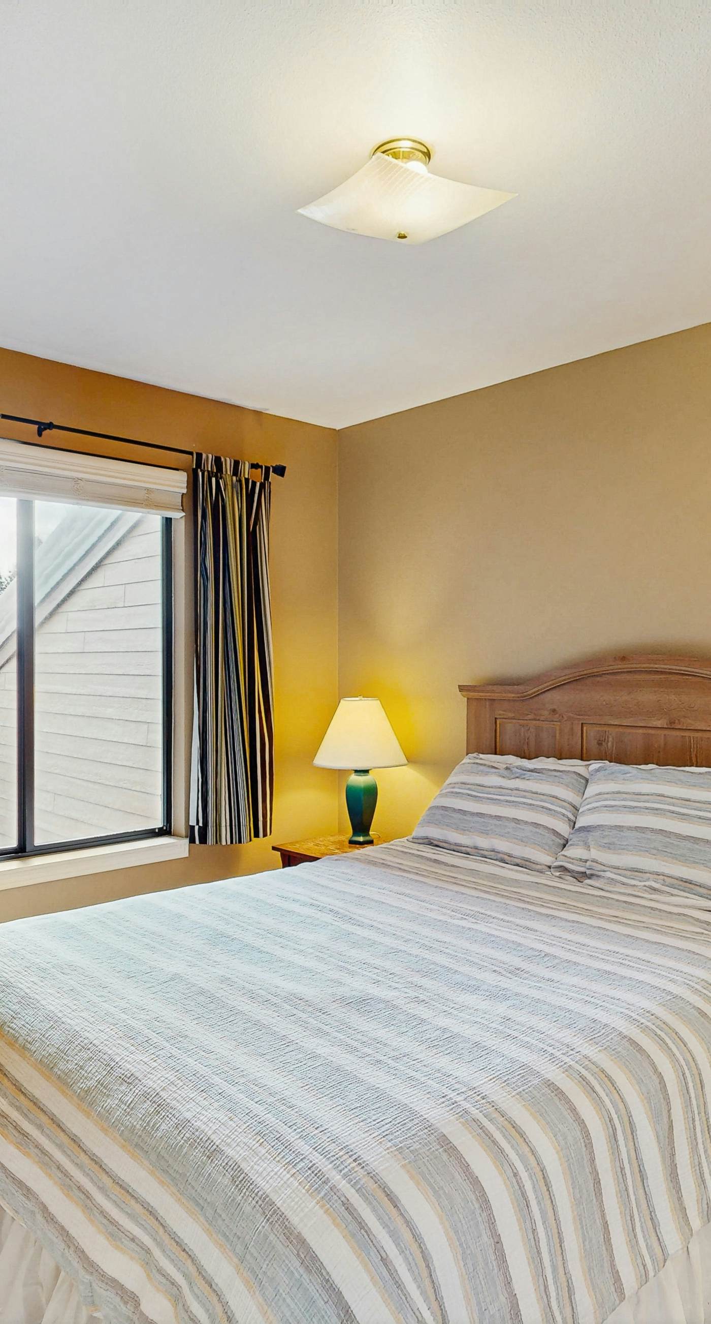 McCall Mountain Condo: Pool, Sauna & Deck