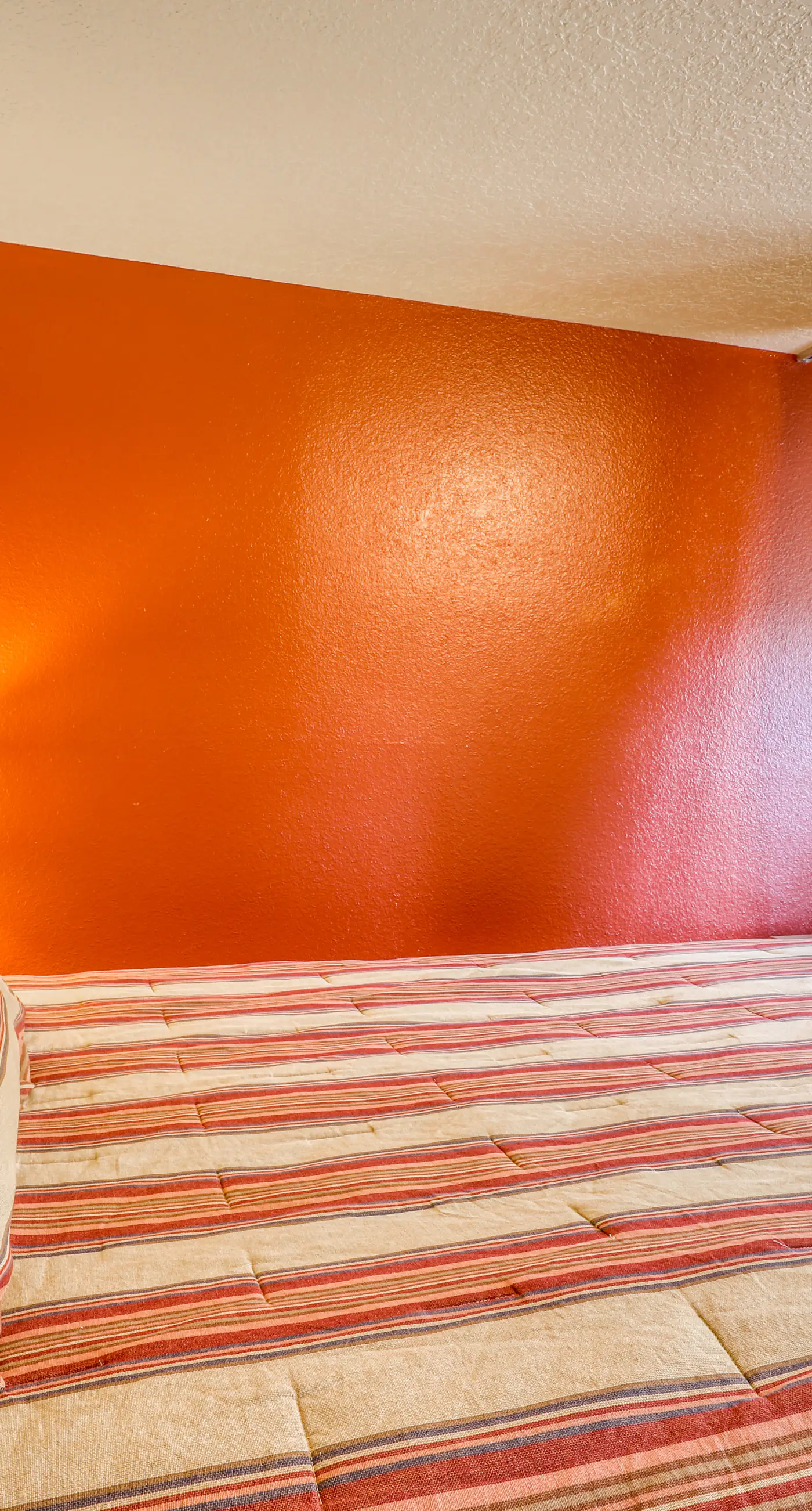 Ski-In/Out Retreat - Trailhead & Mountain Views