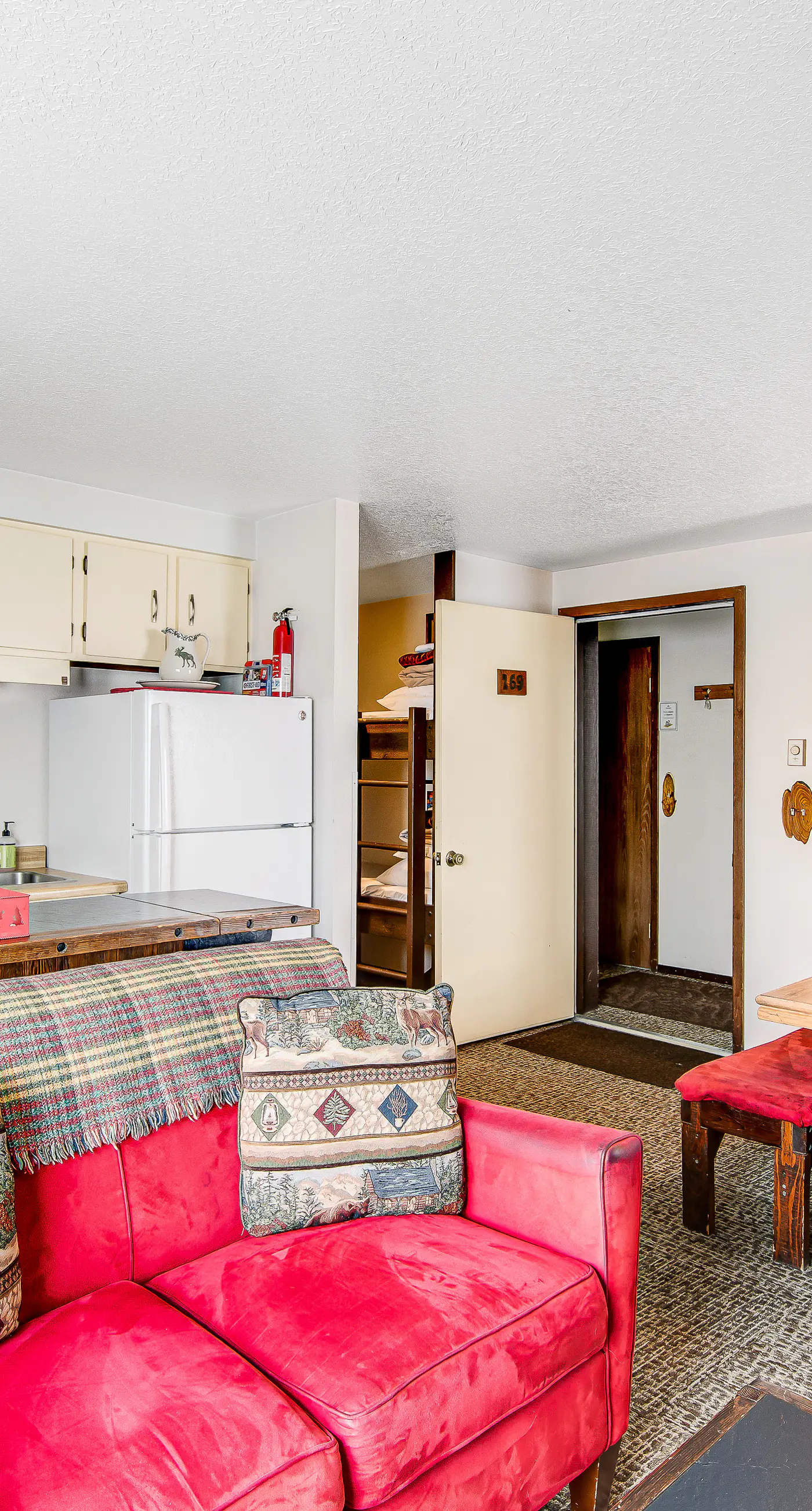 Mountain Condo: Ski Access & Sunset Deck