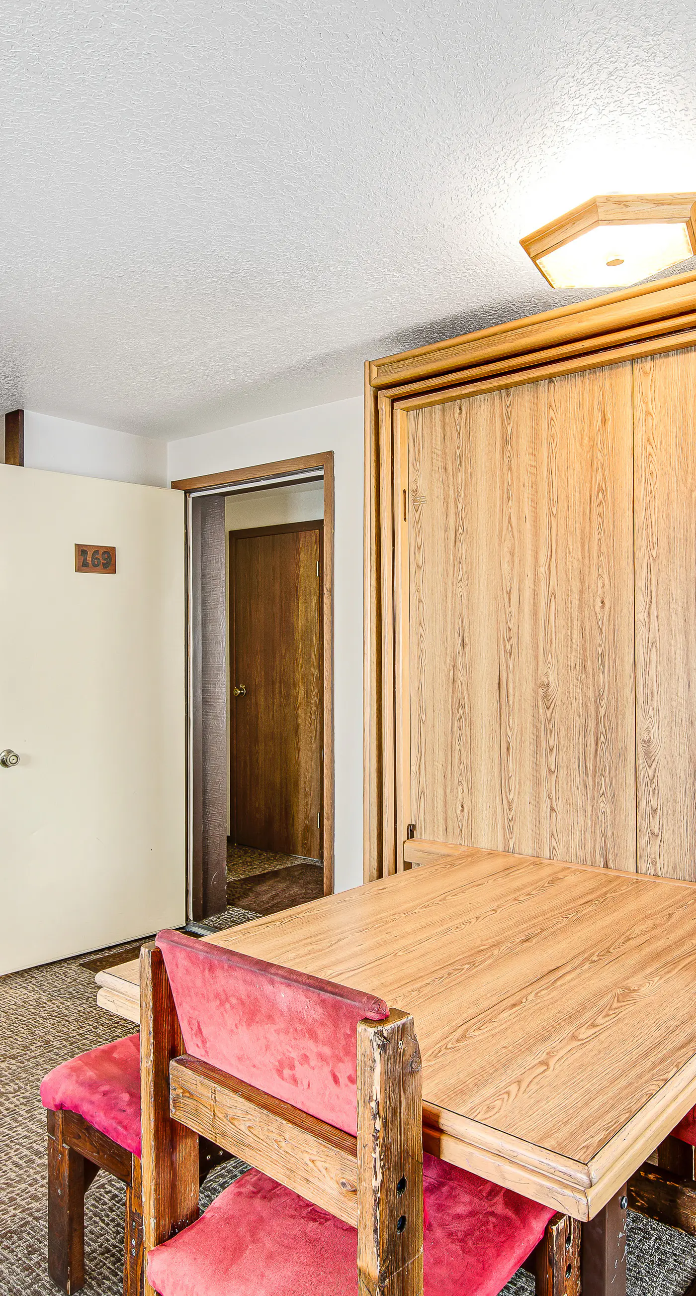 Mountain Condo: Ski Access & Sunset Deck