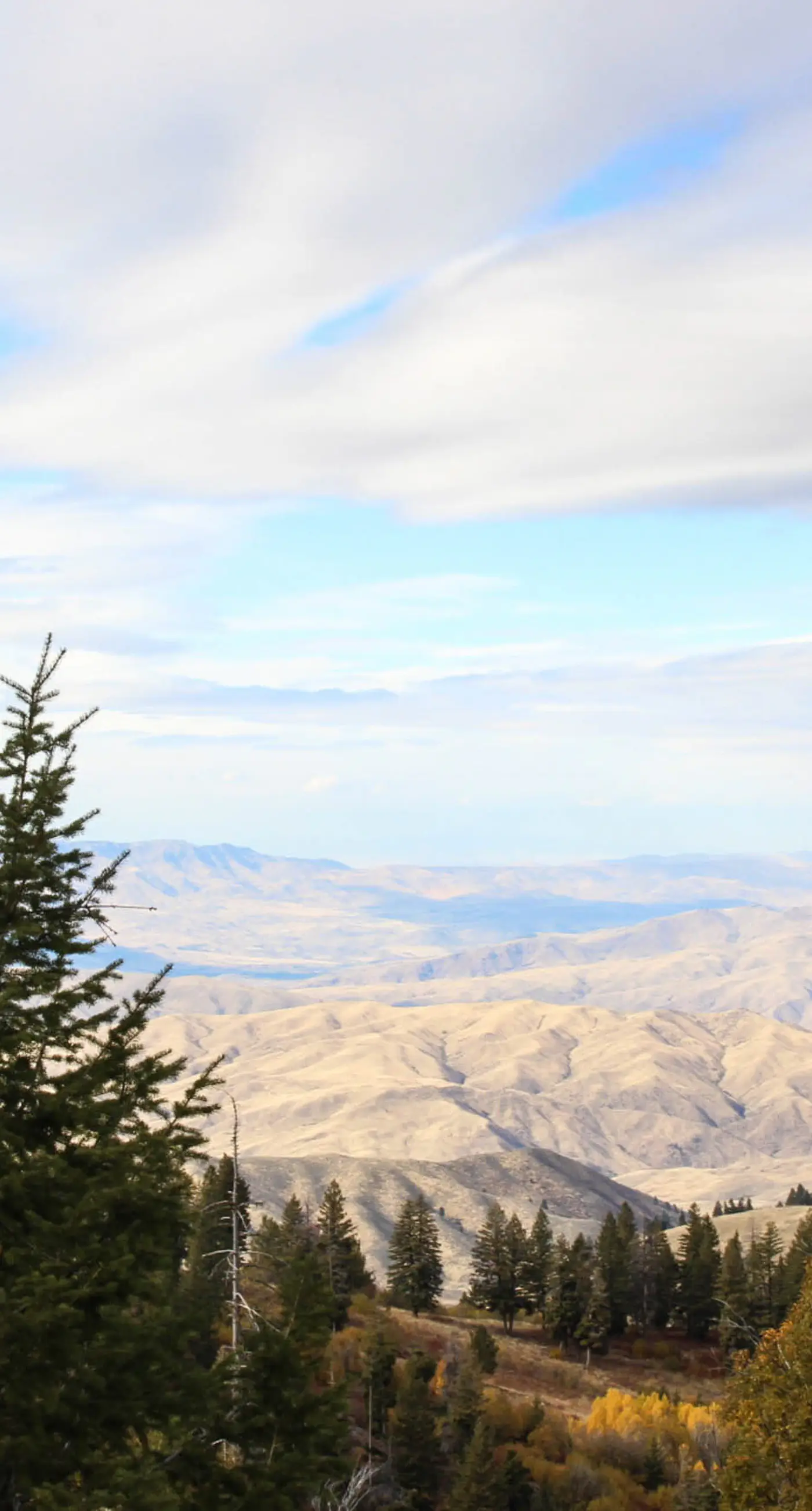 Mountain Condo: Ski Access & Sunset Deck