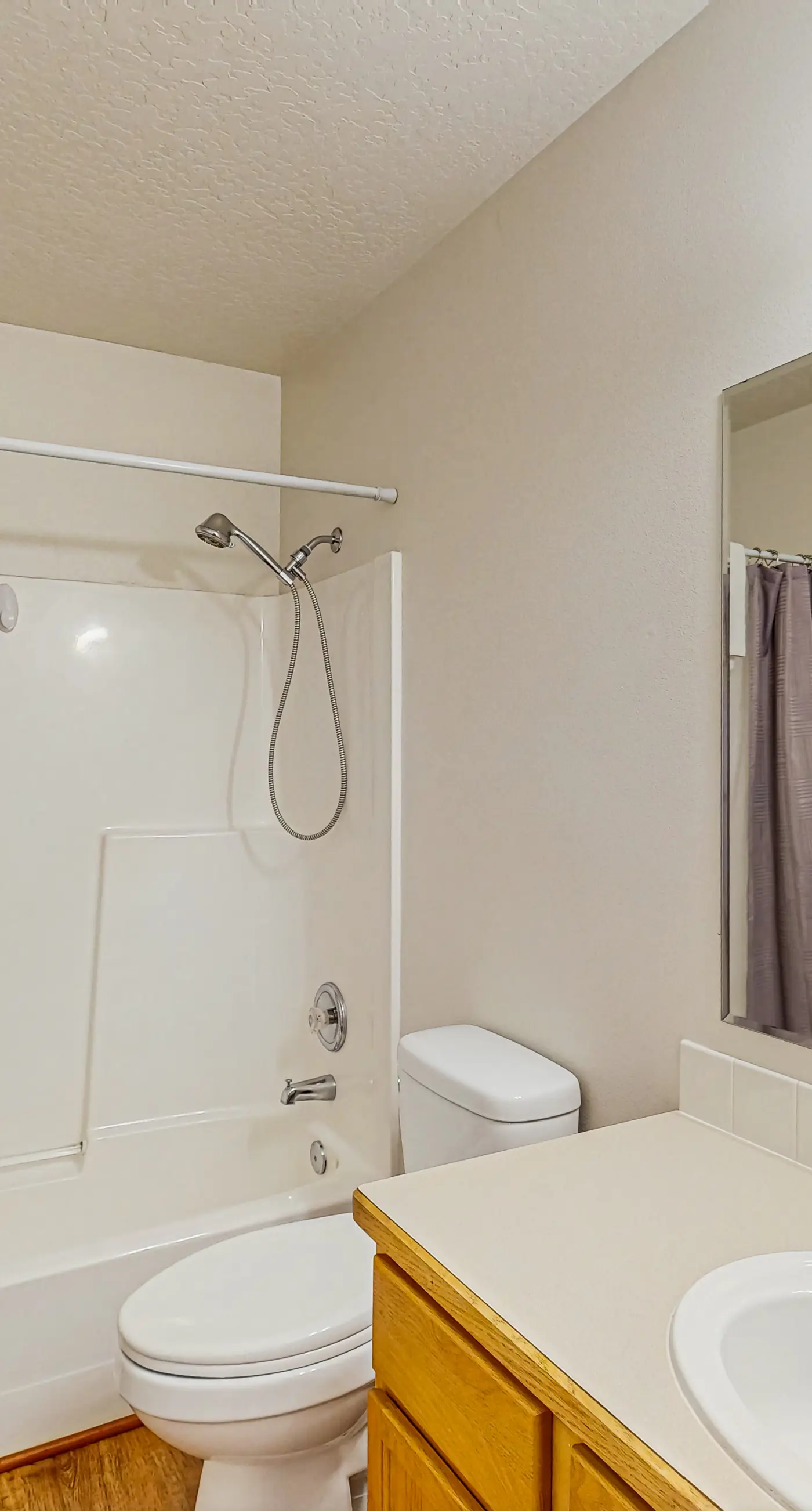 Central Boise Home: Garage, Yard & Park Access