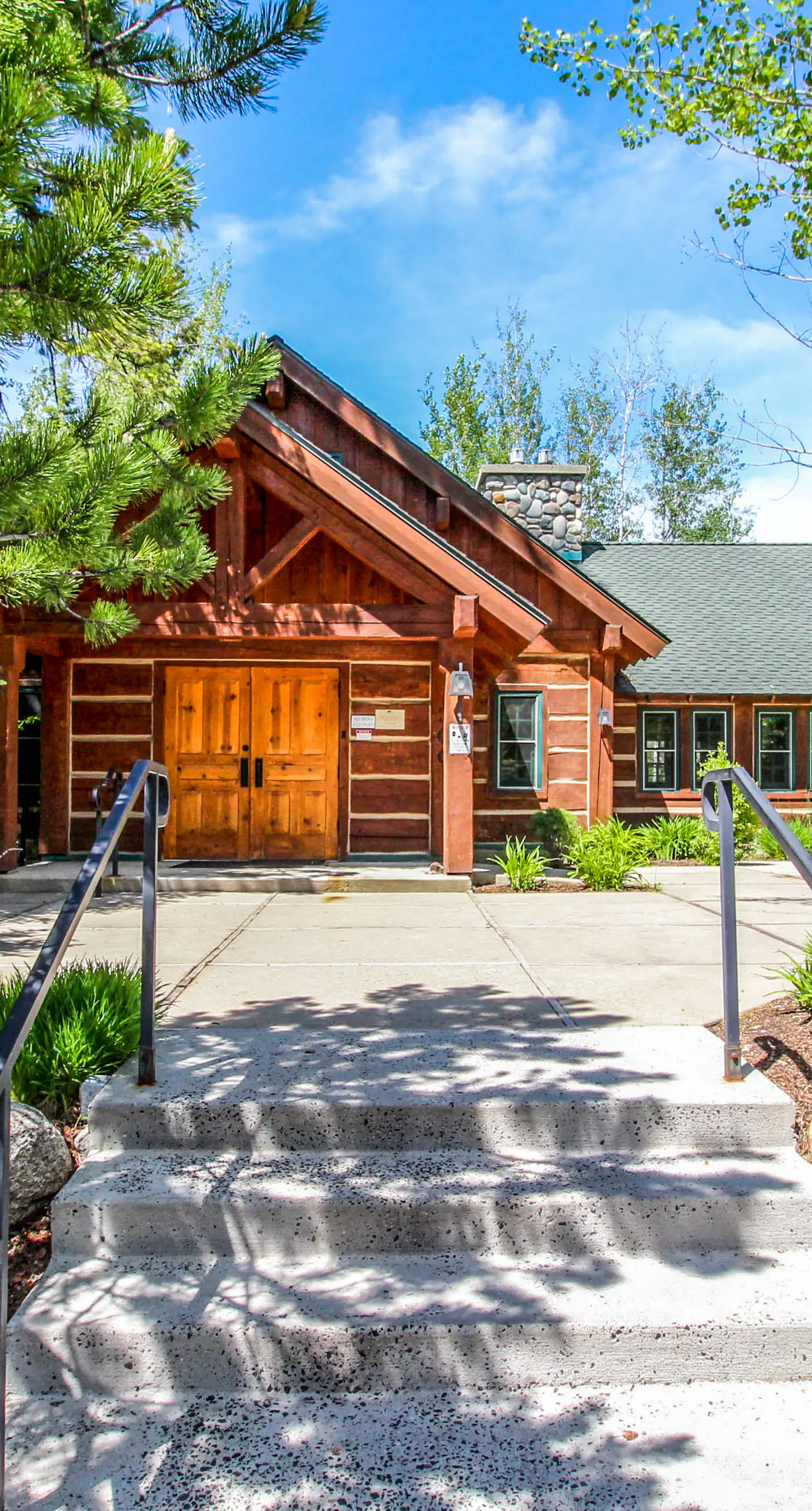 Rustic Retreat Near Lake & Golf Course