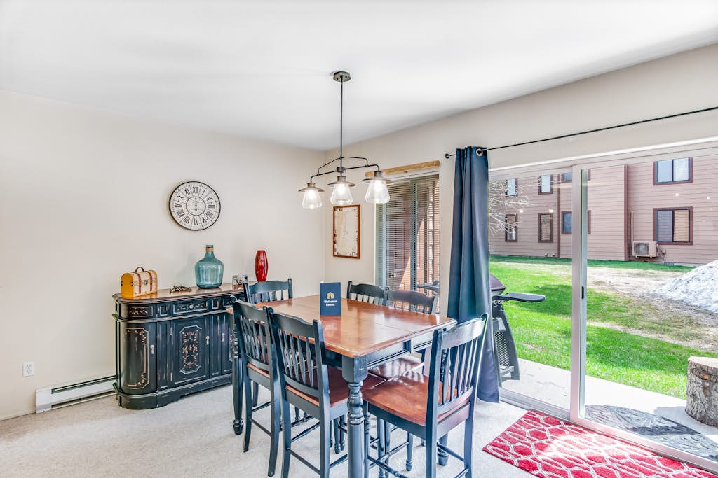 Central McCall Condo | Pool, Hot Tub & Fireplace