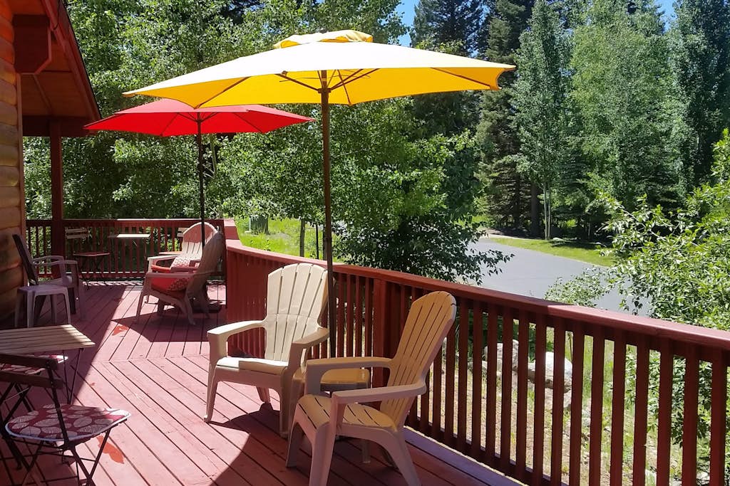 4BR McCall Cabin | Loft, AC, Large Deck, Hot Tub