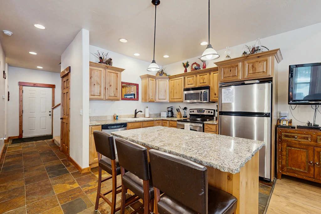 Golfer's Haven Pool, Fitness & Walk to Beach Access