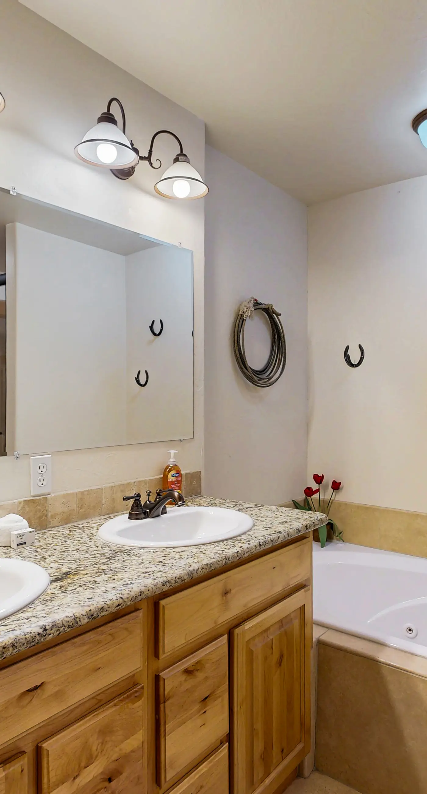 Golfer's Haven Pool, Fitness & Walk to Beach Access