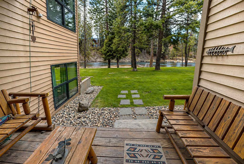 Riverfront Retreat McCall, Walk to Payette Lake
