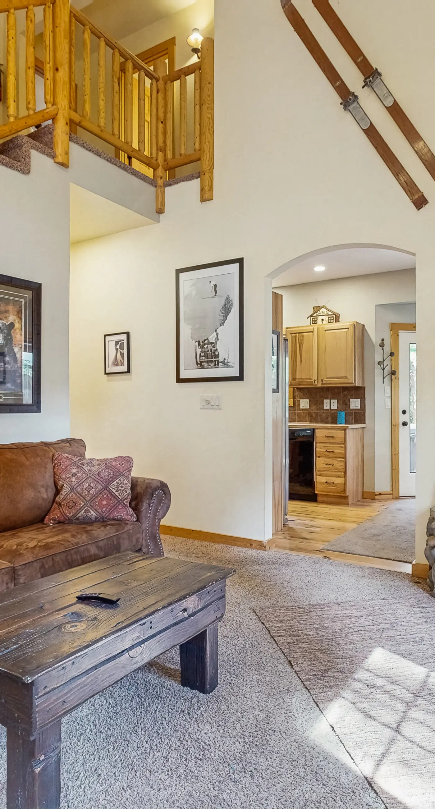 Charming McCall Cabin With Hot Tub, Fenced Backyard