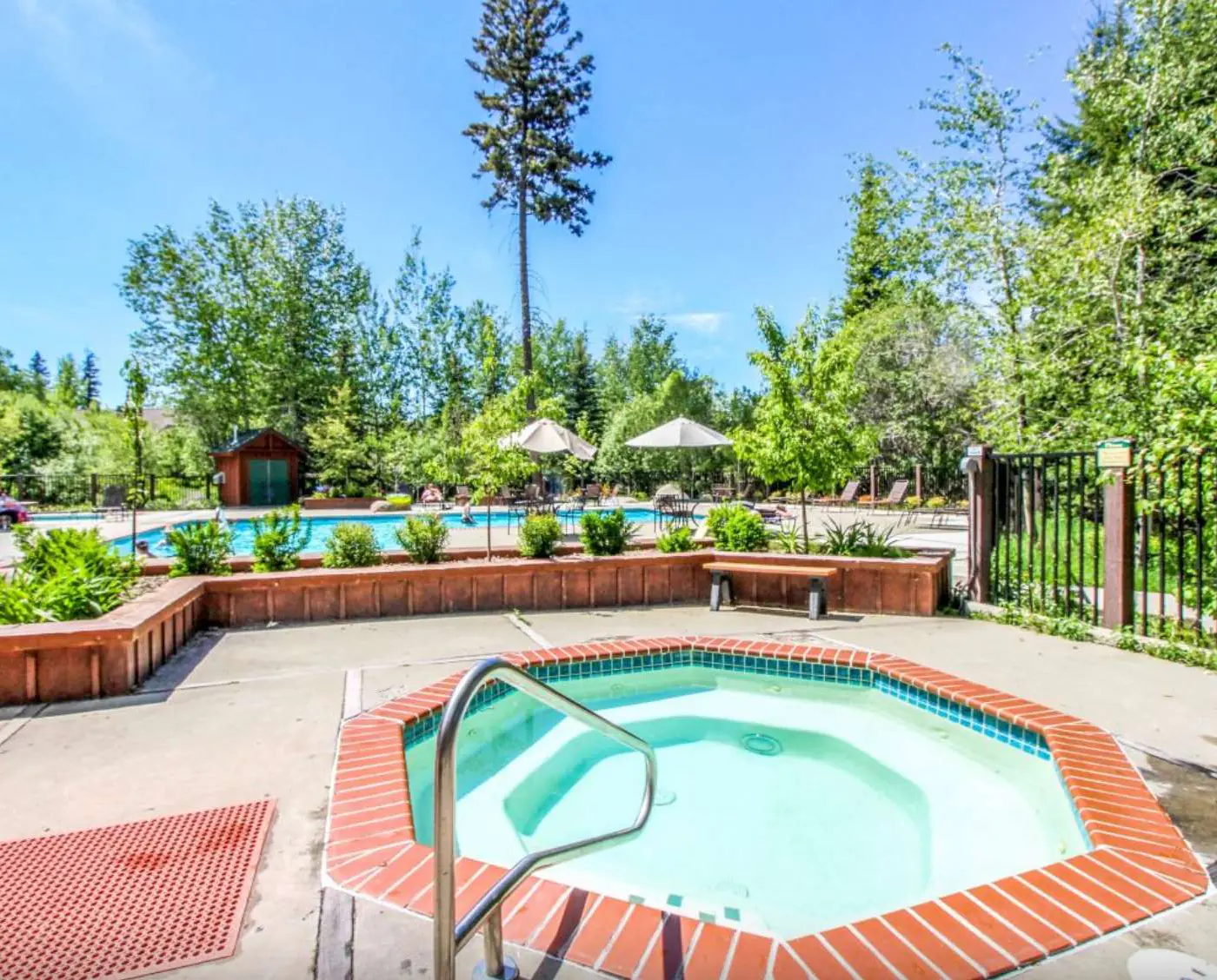 McCall Home Pool, Hot Tub & Gym Access