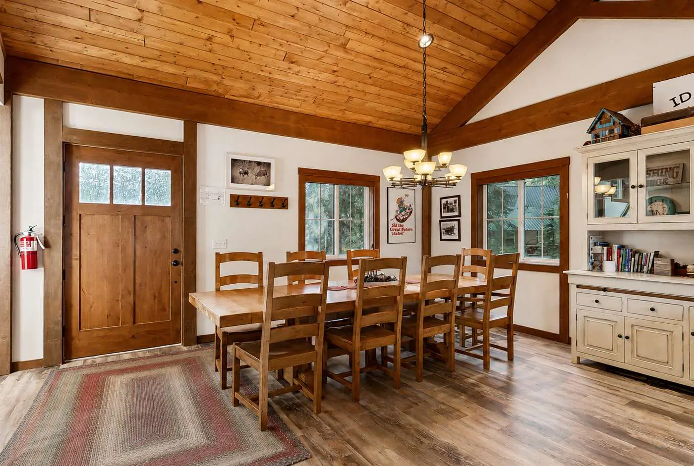 Payette Riverfront Retreat, Hot Tub, Sauna, Views 