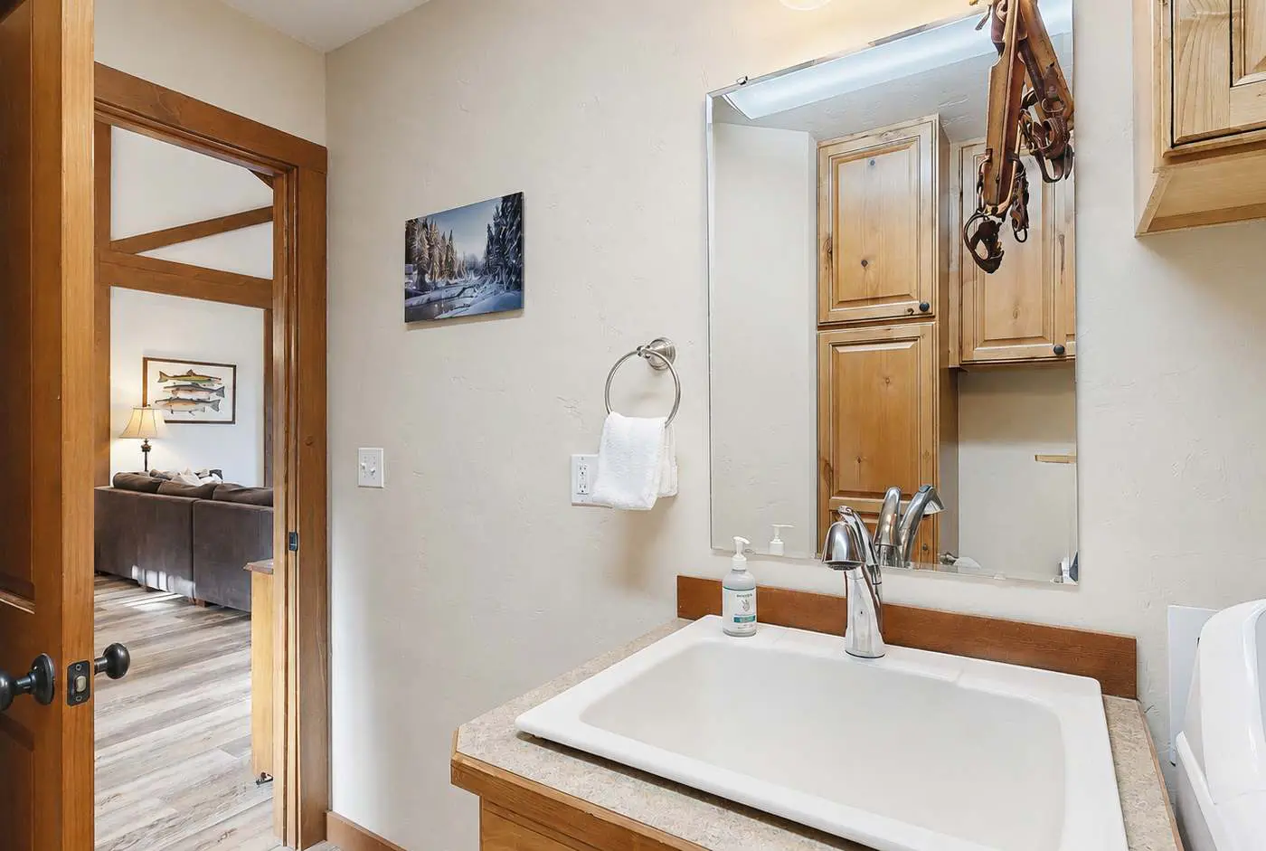 Payette Riverfront Retreat, Hot Tub, Sauna, Views 
