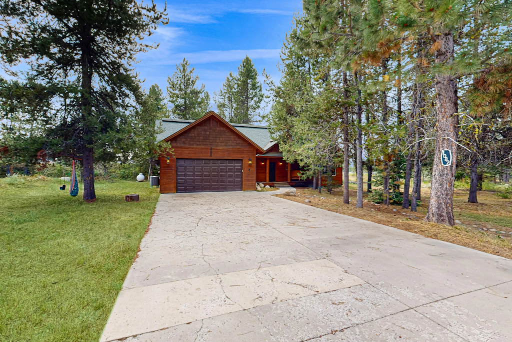 Modern Mountain Cabin | 2 Miles to Downtown