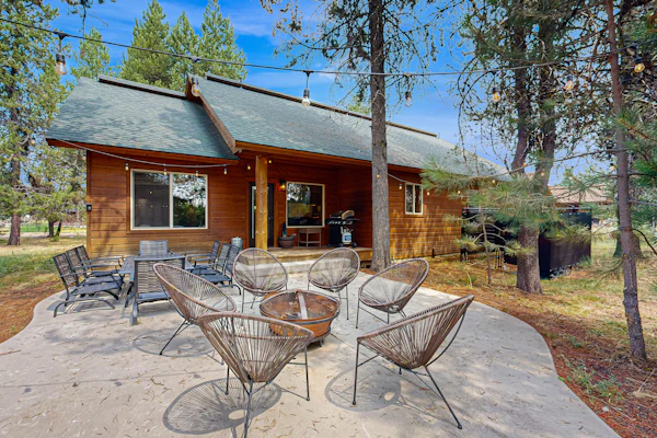 Modern Mountain Cabin | 2 Miles to Downtown