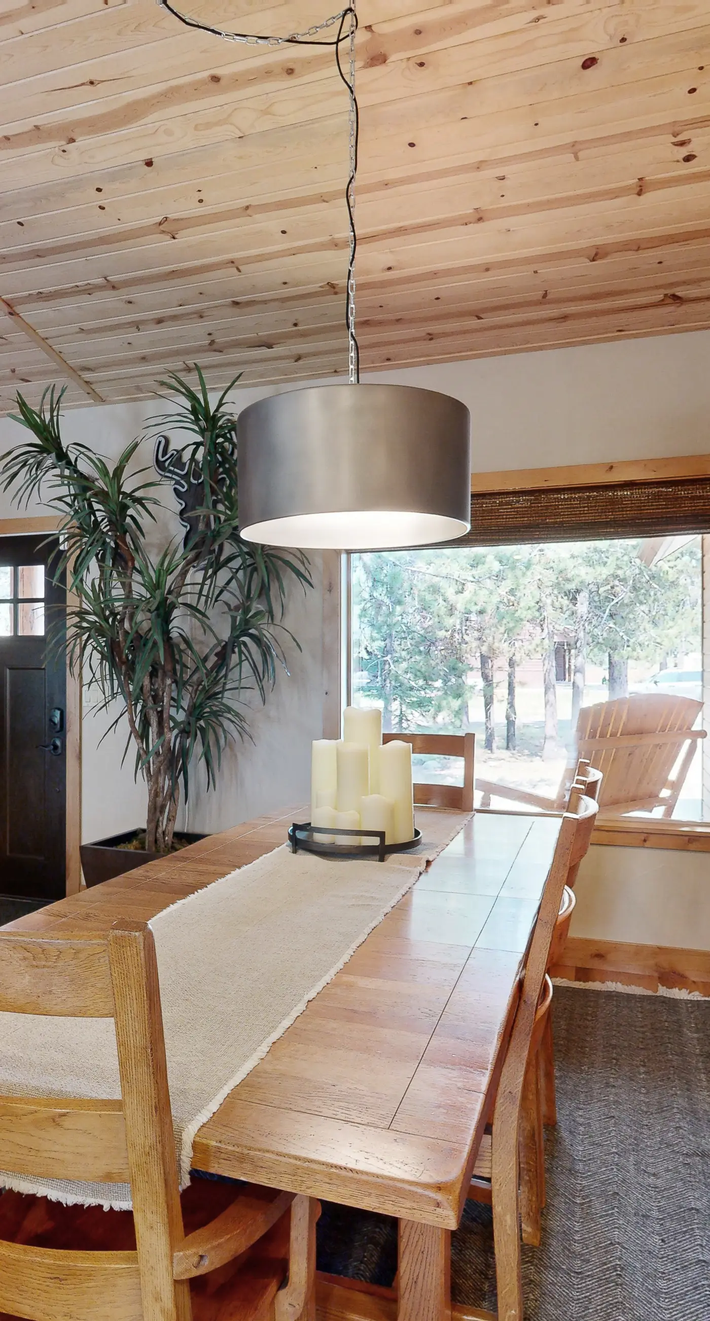 Modern Mountain Cabin 2 Miles to Downtown