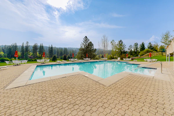 Mountain Retreat with Pool & Golf Access
