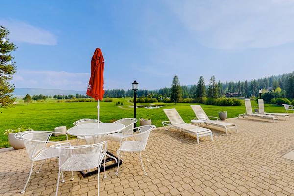 Mountain Retreat with Pool & Golf Access