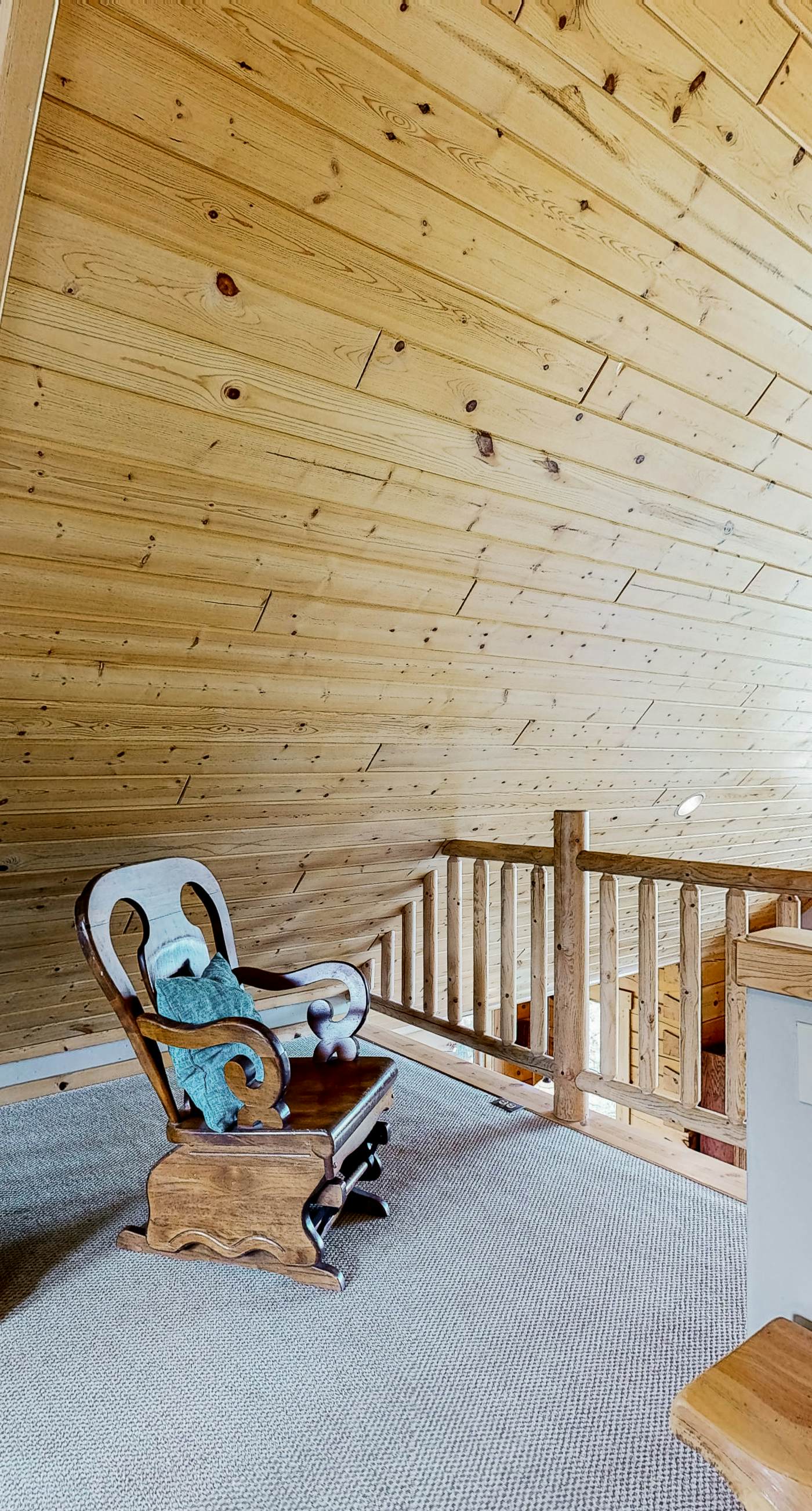 Mountain Retreat with Pool & Golf Access