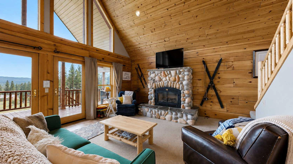 Mountain View Retreat | Pool & Golf Access