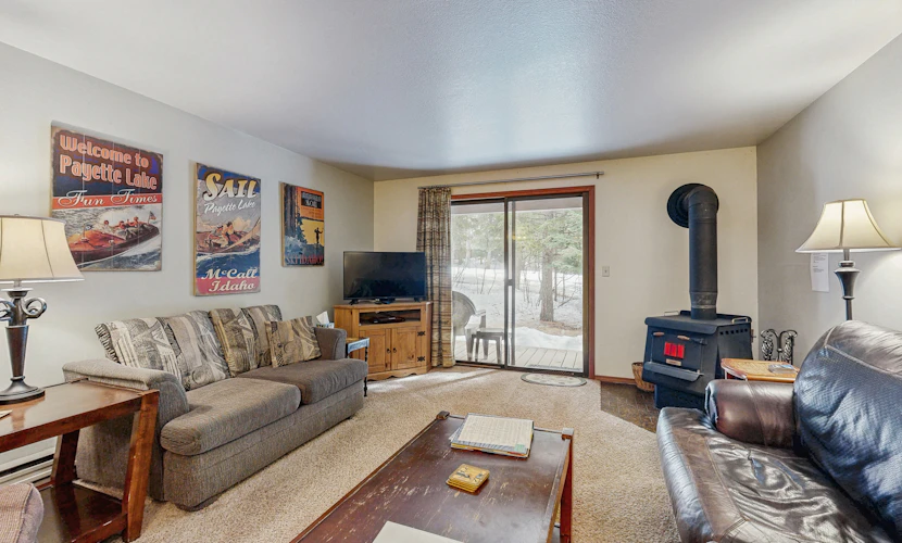 Golf Course Retreat - Pool Access