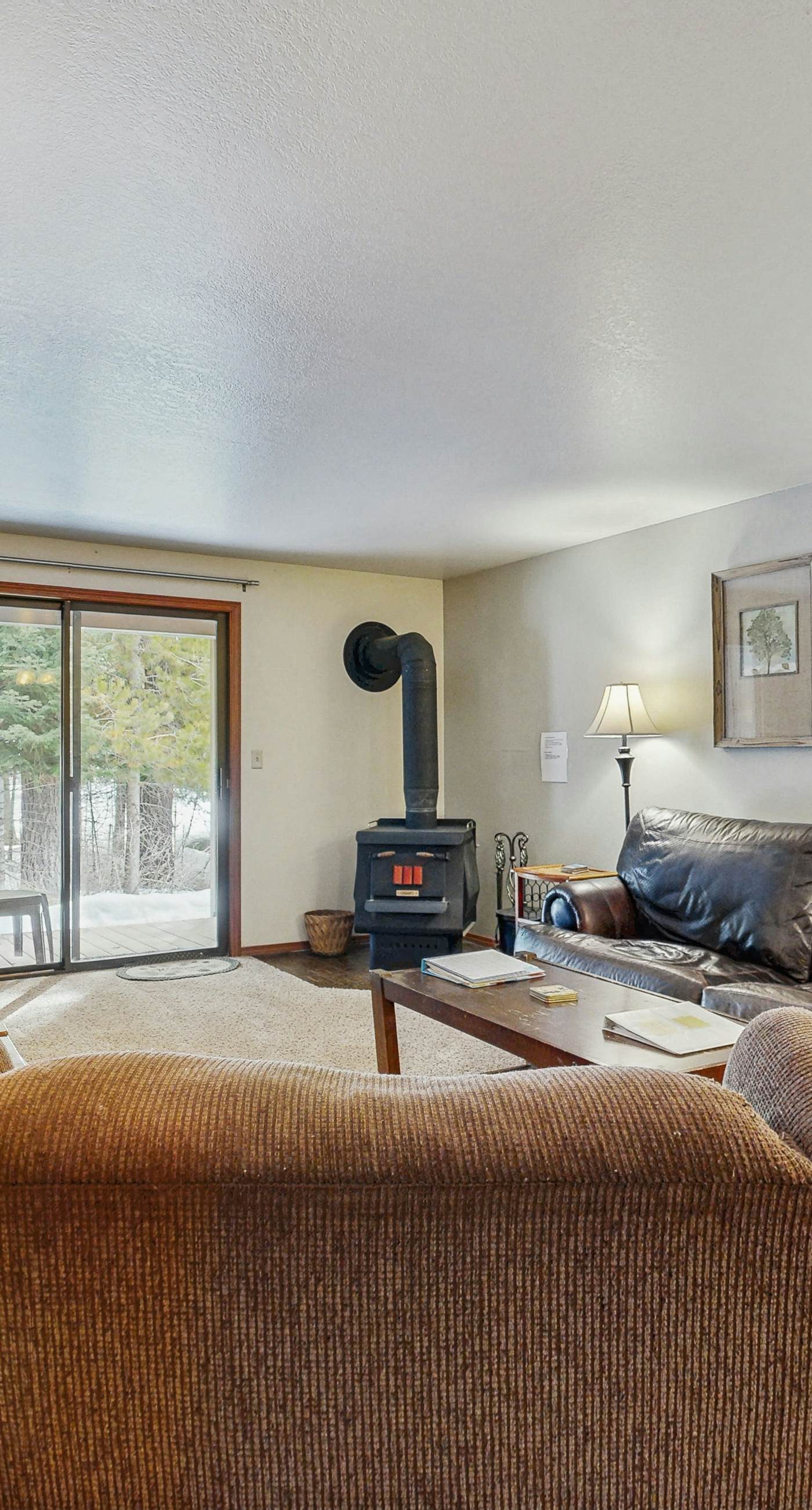 Golf Course Retreat - Pool Access & Lake Views