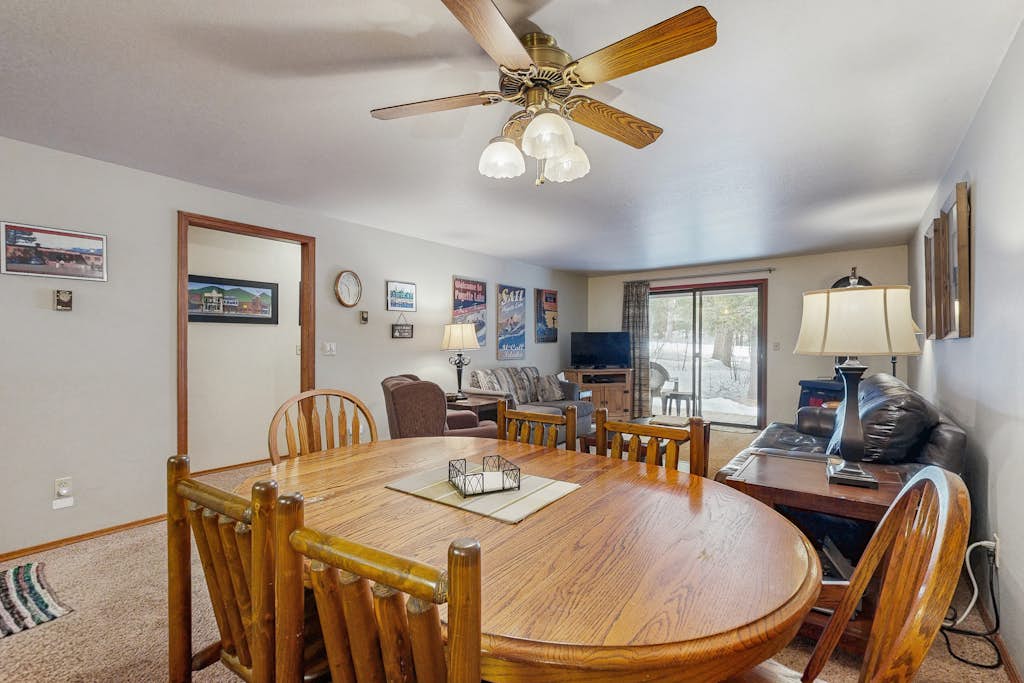 Golf Course Condo | Pools, Hot Tub & Fitness
