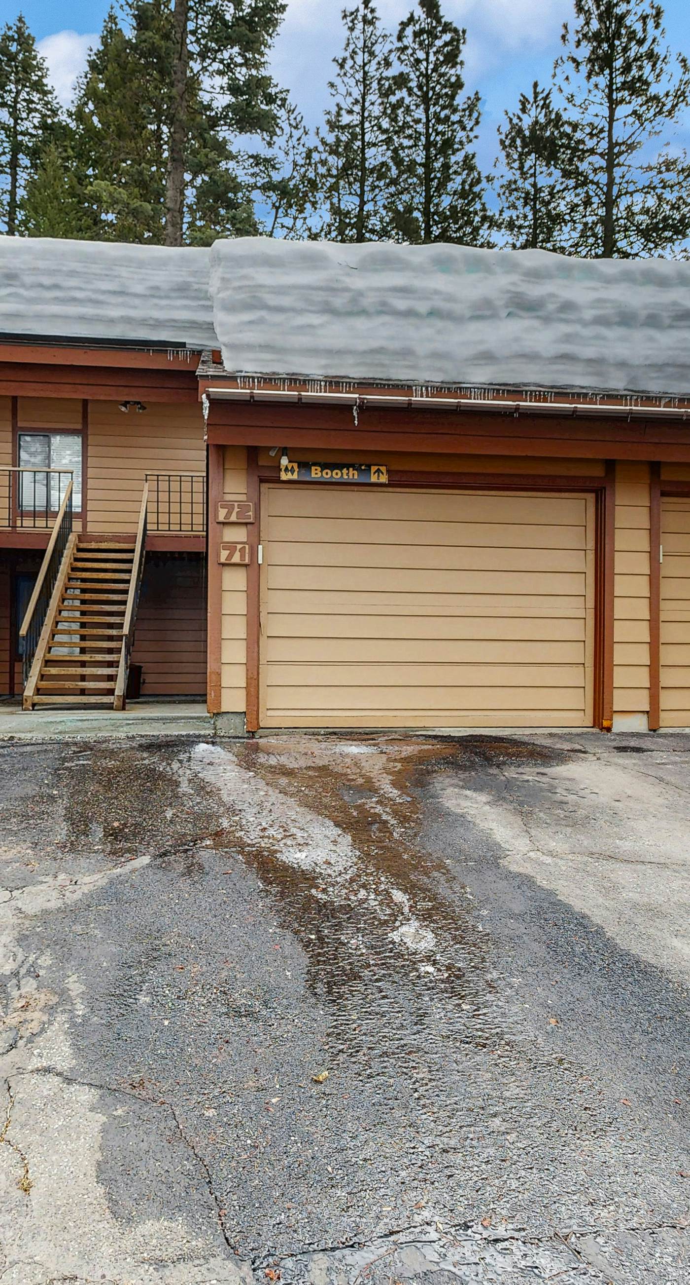 Golf Course Retreat - Pool Access & Lake Views