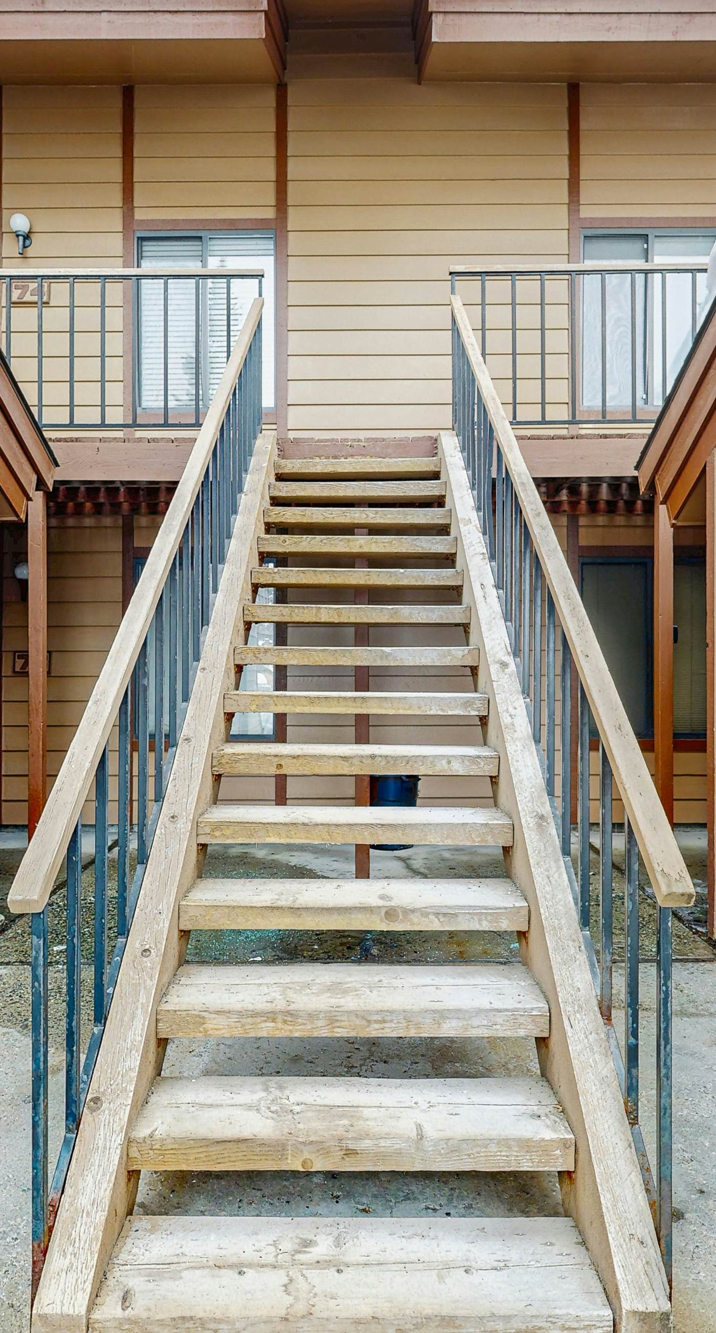 Golf Course Retreat - Pool Access & Lake Views