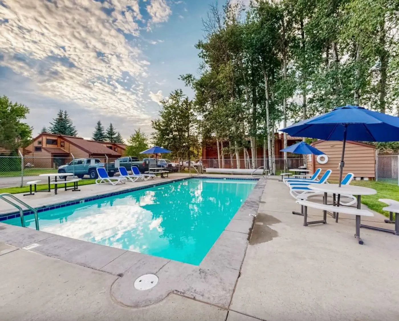 Golf Course Retreat - Pool Access 